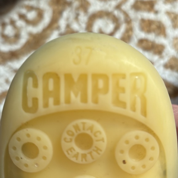 *Like new* soft grey leather Camper Peu shoes with yellow elastic laces size 37 - Picture 5 of 6